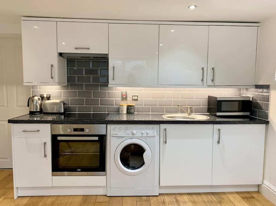 Modern, Period Property With Parking - Located Near Uni, Hospital & Town Centre Reading Luaran gambar