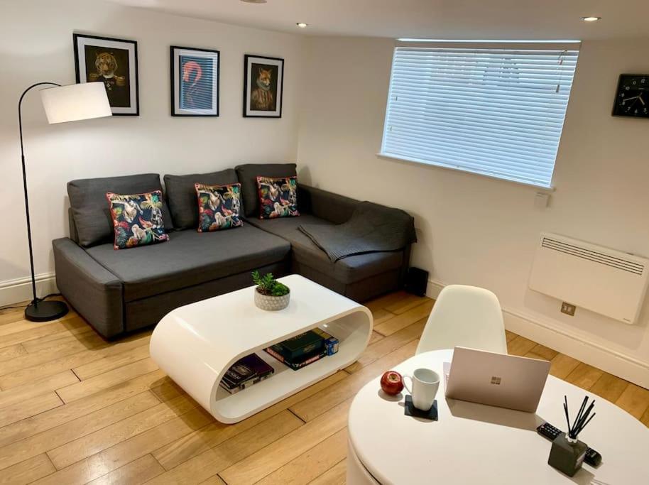 Modern, Period Property With Parking - Located Near Uni, Hospital & Town Centre Reading Luaran gambar
